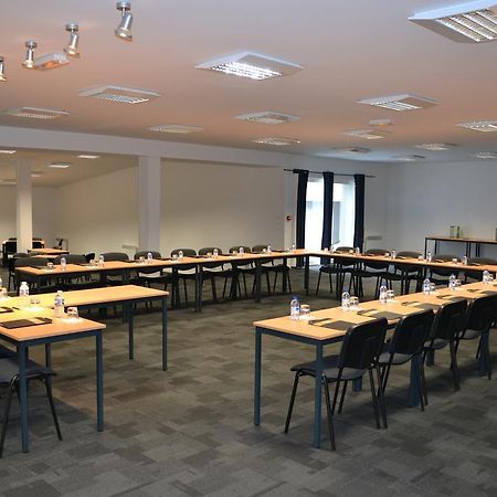 Park & Suites Village La Rochelle - Marans Marans  Exterior foto